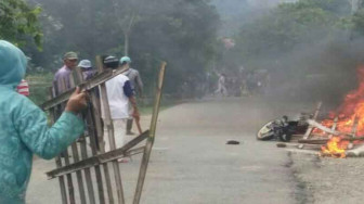 Bentrok di Kerinci, 8 Motor, 1 Mobil dan Rumah Terbakar