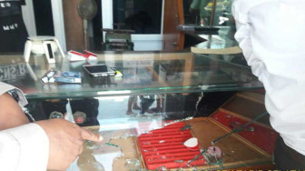 Rampok Beraksi, Emas Dua Kilo Raib