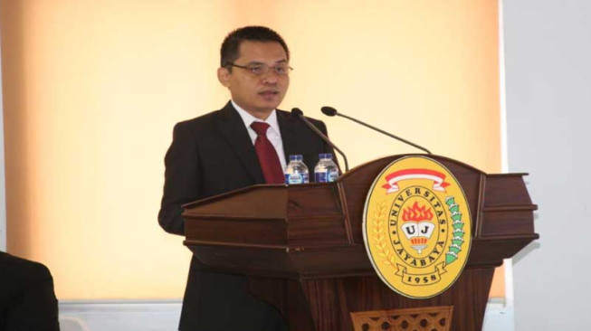 Sesjen MPR RI Ma'ruf Cahyono Raih Gelar Doktor