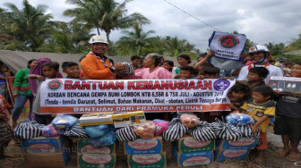 Kwarnas Pramuka Berikan Solar Cell untuk Korban Gempa Lombok