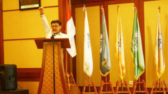 Lulusan Polteknaker Diharapkan Langsung Diterima Bekerja