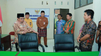 Fachrori Tinjau VIP Room Bandara Sultan Thaha, Bawaslu, dan Komisi Informasi