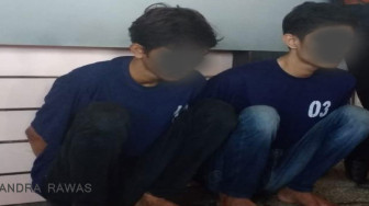 Asyik Ngeroom, Dua Pemuda Diringkus Polisi