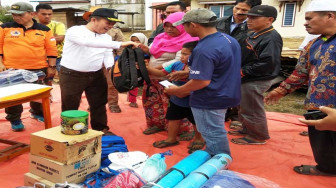 Bupati Santuni Keluarga Korban Kebakaran