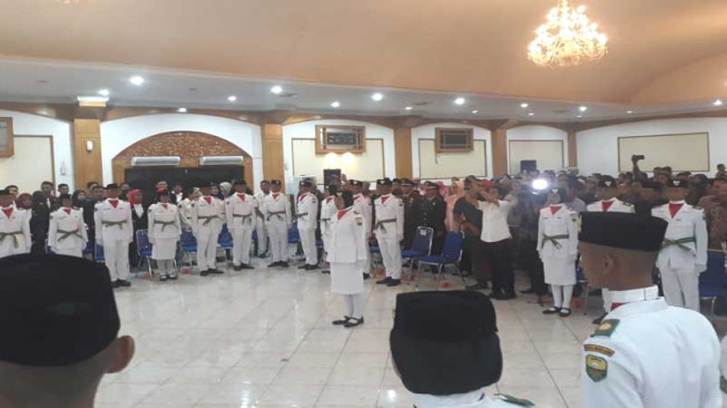 Bupati Masnah Kukuhkan Paskibraka