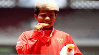 Rebut Emas Lompat Jauh, Rica Berangkatkan Haji Orangtua