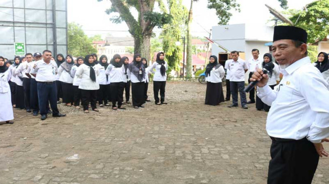 Para Medis Harus Mampu Menunjukan Dedikasi Kerja yang Tinggi