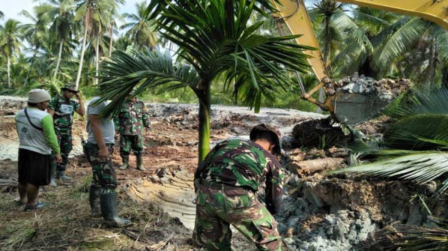 Hari Libur, Satgas TMMD Tetap Kerja