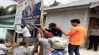 Bawaslu Turunkan Paksa APK Sejumlah Caleg