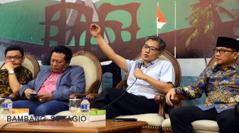 Budiman Sudjatmiko : Dana Kelurahan Bukan Program Jokowi-Maruf