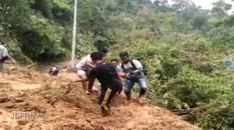 Tanah Longsor, Tiga Desa di Tabir Barat Terisolir