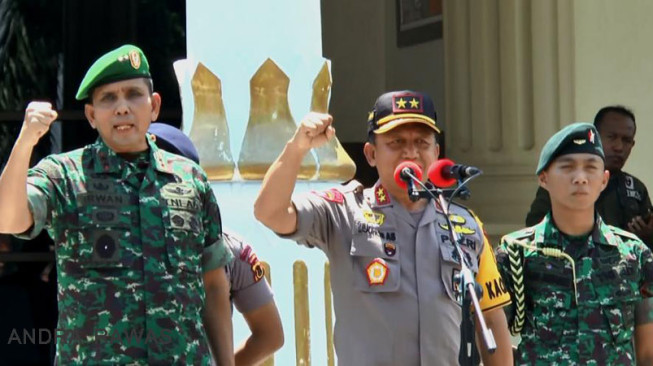 TNI-Polri di Jambi menggelar  Apel Bersama