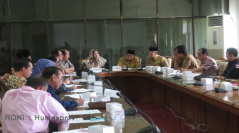 H Fachrori Umar Terima Kunjungan Komisi II DPR RI