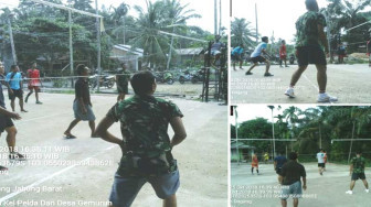 Perkuat Hubungan, Tentara Ajak Pemuda Desa Main Volly