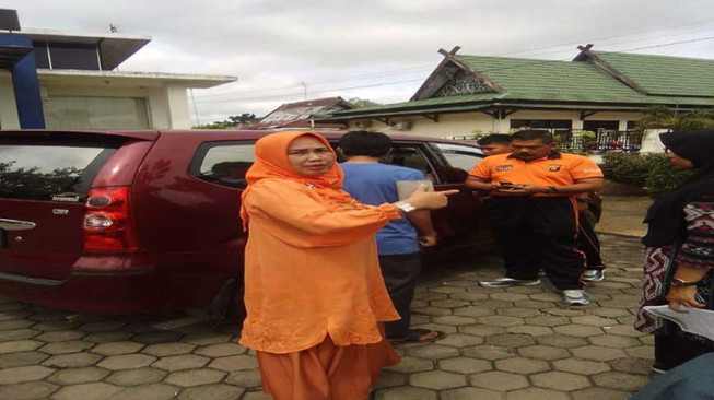 Aksi Pecah Kaca Mobil, Dana BOS 180 Juta Raib