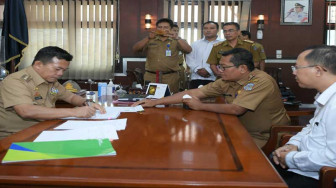 Bupati Tandatangani MoU BPJS Ketenagakerjaan