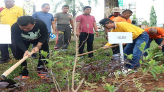 Bupati dan Wabup Canangkan ‘Jumat Hijau’