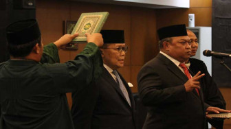 Pimpinan MPR Lantik Immanuel Blegur dan Eddy Kuntadi
