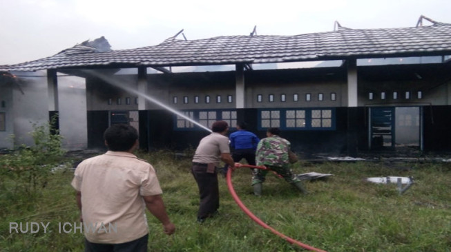 Bangunan SMKN I Sungai Baung Terbakar