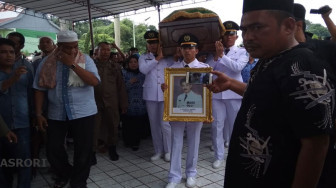 Ribuan Pelayat Turut Mengantarkan Jenazah ZN Hingga ke Peristirahatan Terakhir