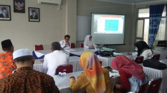Program Hibah PDS : Jembatani Komunikasi dan Interaksi Dosen dan Guru, 22 Dosen UNP Mengajar di SD, SMP, SMA dan SMK