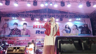 Bupati Masnah Hadiri Malam Hiburan HUT Kabupaten Muaro Jambi