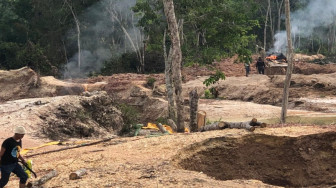 Puluhan Mesin Dompeng PETI Dimusnahkan, Dan Satu Alat Berat Di Amankan