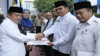 Bupati Terima dan Serahkan DIPA 2019
