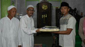 Kasrem 042/Gapu Pimpin Manunggal Subuh Berjamaah di Mesjid Al-Mabrur