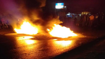 Breaking News : Jalan Lintas Sumatera Diblokir Warga, Pamenang Mencekam