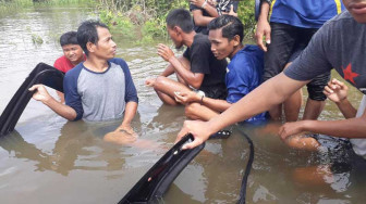 Hampir 5 Jam Mobil Belum Bisa Ditarik, Seling Putus Berkali kali