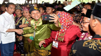 Presiden Jokowi Serahkan 6.000 Sertifikat di Jambi