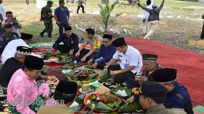 Sekda Batanghari Hadiri Acara Sedekah Bumi