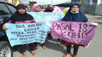 Protes Tuntutan JPU, Warga Datangi Kejaksaan dan Pengadilan Sungaipenuh