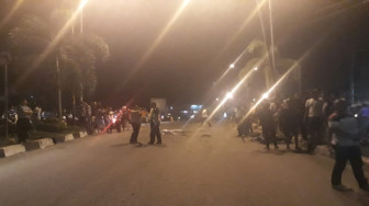 Dihantam Minibus, Pengendara Motor Tewas
