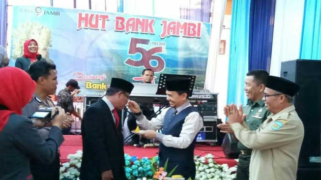 Adirozal Pimpin Apel HUT ke-56 Bank Jambi
