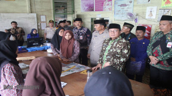 Fachrori Umar Kunker ke Tanjab Barat Tinjau SMK dan Kebun Pramuka