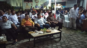 Nobar Debat Capres dan Cawapres di Posko Pemenangan Prabowo Sandi