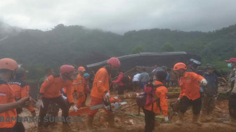 Longsor Sukabumi, Sembilan Meninggal 34 Belum Ditemukan