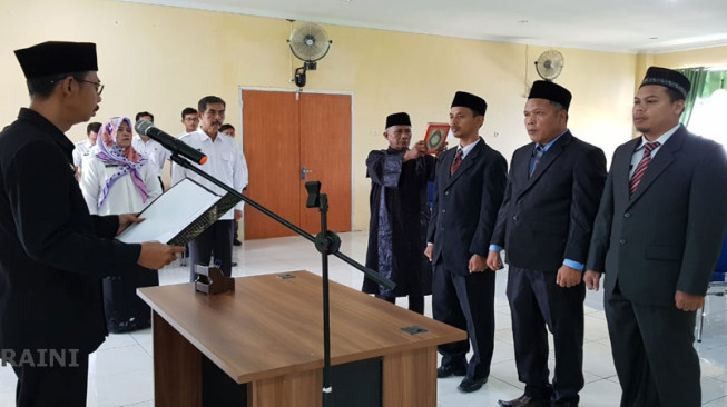 Tiga Pejabat Struktural Pemkab Tanjab Barat Dilantik