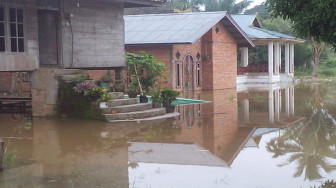 Danramil Pauh Himbau Warga Waspadai Banjir