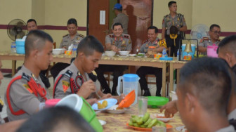 Kapolda Santap Siang Bersama Siswa Diktukba Polri SPN Jambi