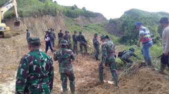 Pekerjaan TMMD di Hari Ketiga Rehab Jalan, Sudah Nampak Hasilnya