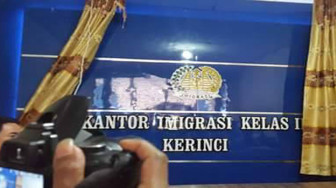 Kantor Imigrasi Kerinci Deportasi Dua WNA