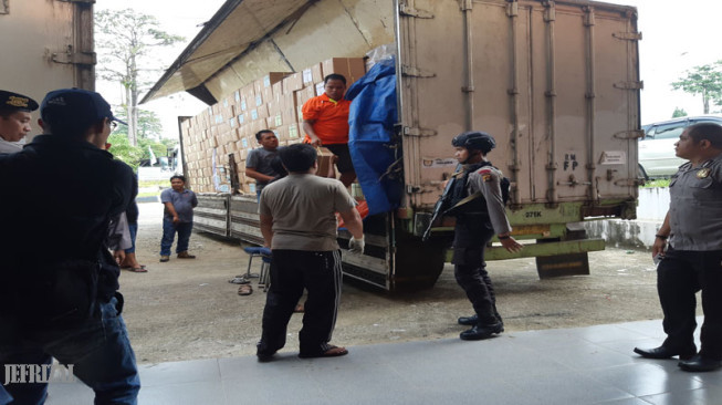 Ribuan Box Surat Suara Pemilu Tiba di Merangin
