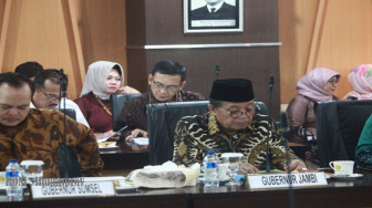 Plt Gubernur-Menteri Pertanian Bahas Soal Penguatan Harga Karet dan Pangan