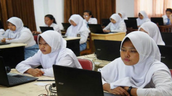 Semua SMP dan SMA Ujian Nasional Gunakan Komputer