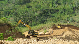 Pembukaan Jalan Baru Desa Sungai Ning – Sungai Liuk Hampir Rampung