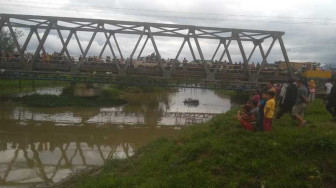 Breaking News : Satu Warga Muarajaya Hanyut di Sungai Batangmerao