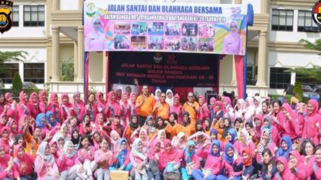 Olahraga Bersama HUT Yayasan Kemala Bhayangkari